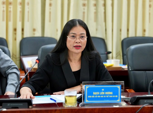 Bà Bạch Liên Hương, Giám đốc Sở Văn hóa và Thể thao Hà Nội phát biểu tại Lễ ký kết. Bà Bạch Liên Hương, Giám đốc Sở Văn hóa và Thể thao Hà Nội phát biểu tại Lễ ký kết.