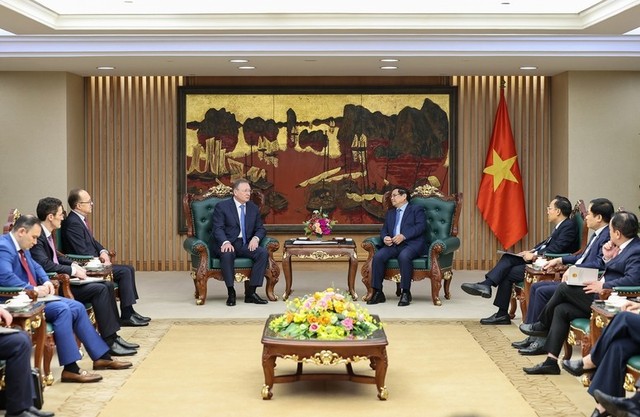 Thủ tướng Chính phủ Phạm Minh Chính tiếp Tổng giám đốc Công ty Zarubezhneft (Liên bang Nga) Sergei Kudryashov.