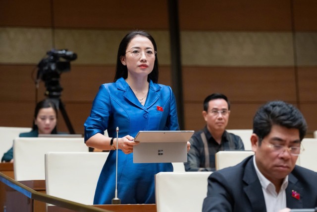 Đại biểu Trần Khánh Thu (Hưng Yên) Đại biểu Trần Khánh Thu (Hưng Yên)