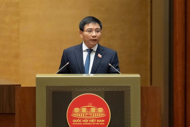 Bộ trưởng Bộ Tài chính Nguyễn Văn Thắng báo cáo giải trình. Bộ trưởng Bộ Tài chính Nguyễn Văn Thắng báo cáo giải trình.