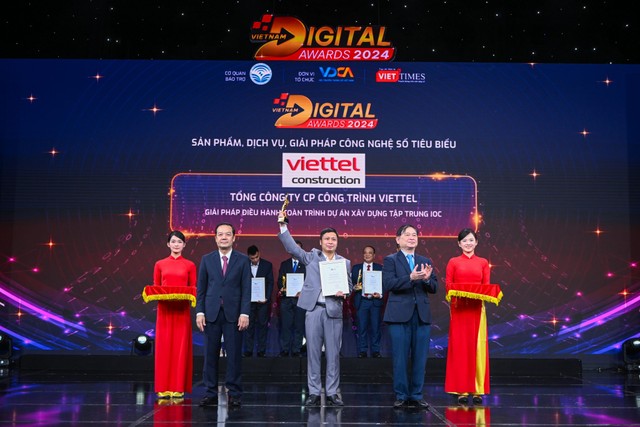Viettel Construction được vinh danh tại Lễ trao giải Chuyển đổi số Việt Nam 2024 với hệ thống IOC Viettel Construction được vinh danh tại Lễ trao giải Chuyển đổi số Việt Nam 2024 với hệ thống IOC