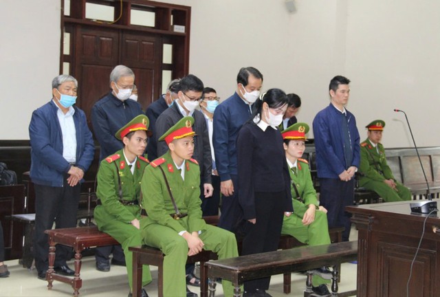 Các bị cáo tại phiên tòa phúc thẩm.