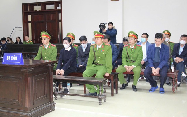 Các bị cáo tại phiên tòa phúc thẩm. Các bị cáo tại phiên tòa phúc thẩm.