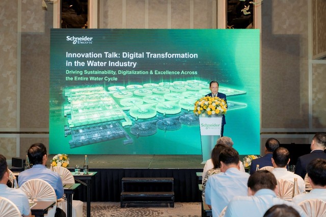 Ông Nguyễn Thanh Sử - Chủ tịch Chi hội Cấp Thoát Nước Miền Nam, Phó Tổng Giám đốc Tổng Công ty Cấp nước Sài Gòn (SAWACO) phát biểu tại sự kiện