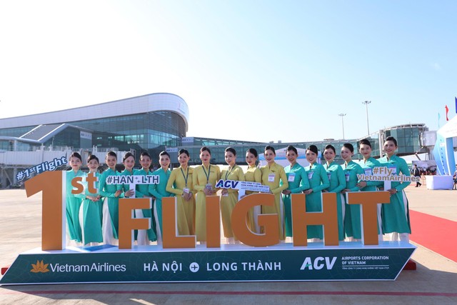 Khi đưa vào vận hành, Cảng HKQT Long Thành được định hướng trở thành “sân bay xanh - thông minh” đạt chuẩn quốc tế 5 sao, ứng dụng mạnh mẽ công nghệ số, sinh trắc học và tự động hóa do doanh nghiệp Việt Nam làm chủ.