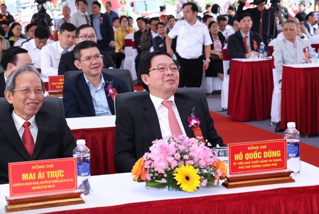 Phó Thủ tướng Chính phủ Hồ Quốc Dũng dự Lễ khởi công các dự án trọng điểm của tỉnh Gia Lai - Ảnh: VGP. Phó Thủ tướng Chính phủ Hồ Quốc Dũng dự Lễ khởi công các dự án trọng điểm của tỉnh Gia Lai - Ảnh: VGP.