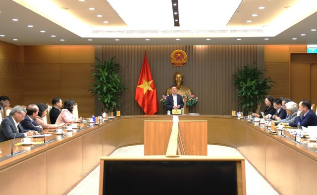 Phó thủ tướng Hồ Đức Phớc chủ trì cuộc họp. Ảnh: VGP.