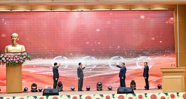 Lễ bấm nút khai trương Cơ sở dữ liệu quốc gia về điều ước quốc tế.