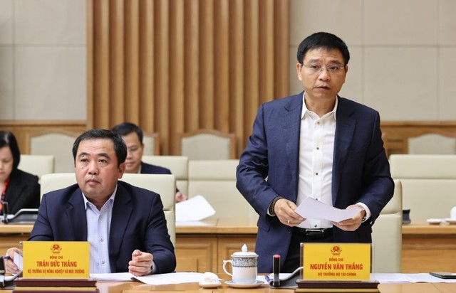 Bộ trưởng Bộ Tài chính Nguyễn Văn Thắng phát biểu tại phiên họp - Ảnh: VGP.