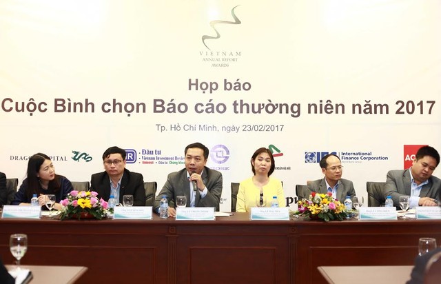 Nhiều điểm mới trong Cuộc bình chọn Báo cáo Thường niên 2017 ảnh 9 Nhiều điểm mới trong Cuộc bình chọn Báo cáo Thường niên 2017 ảnh 9
