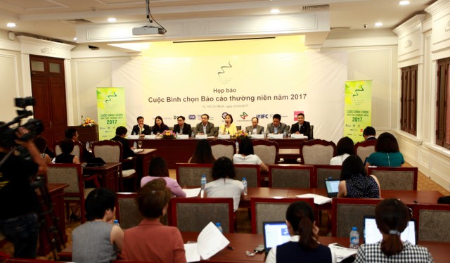 Nhiều điểm mới trong Cuộc bình chọn Báo cáo Thường niên 2017 ảnh 1 Nhiều điểm mới trong Cuộc bình chọn Báo cáo Thường niên 2017 ảnh 1