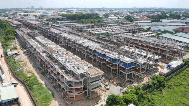 Dự án The Standard đang được khẩn trương thi công, dự kiến bàn giao trong quý IV/2021 Dự án The Standard đang được khẩn trương thi công, dự kiến bàn giao trong quý IV/2021