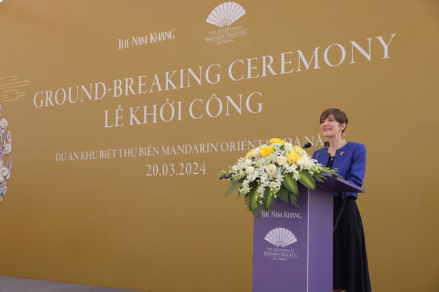 Bà Emily Hamblin - Tổng lãnh sự Vương quốc Anh tại thành phố TP.HCM phát biểu tại buổi lễ. Bà Emily Hamblin - Tổng lãnh sự Vương quốc Anh tại thành phố TP.HCM phát biểu tại buổi lễ.