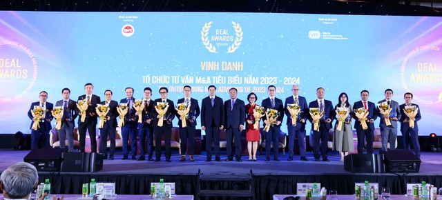 Rồng Việt cùng các Tổ chức tư vấn M&A tiêu biểu năm 2023 – 2024 được vinh danh Rồng Việt cùng các Tổ chức tư vấn M&A tiêu biểu năm 2023 – 2024 được vinh danh