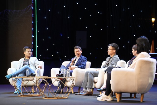 Các diễn giả đều đồng tình với quan điểm Web 3 sẽ mở ra những cơ hội chưa từng có Các diễn giả đều đồng tình với quan điểm Web 3 sẽ mở ra những cơ hội chưa từng có