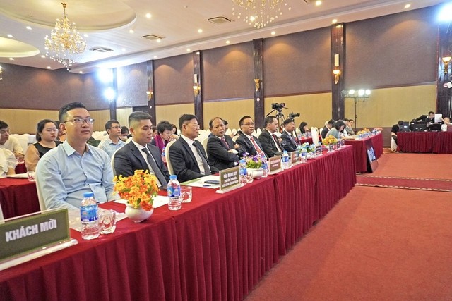 Cổ đông tham dự đại hội Cổ đông tham dự đại hội