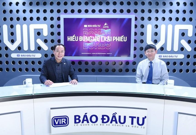 Luật sư Trương Thanh Đức, Giám đốc Công ty Luật Anvi (phải) tại talkshow &quot;Chọn danh mục&quot;