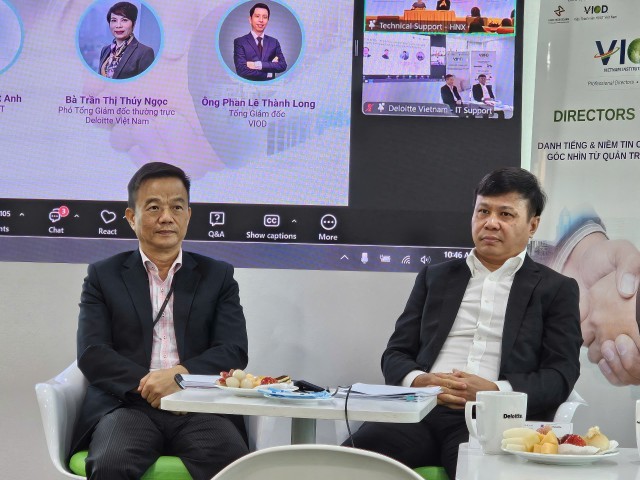 Các diễn giả tham gia tại đầu cầu TP.HCM. Các diễn giả tham gia tại đầu cầu TP.HCM.