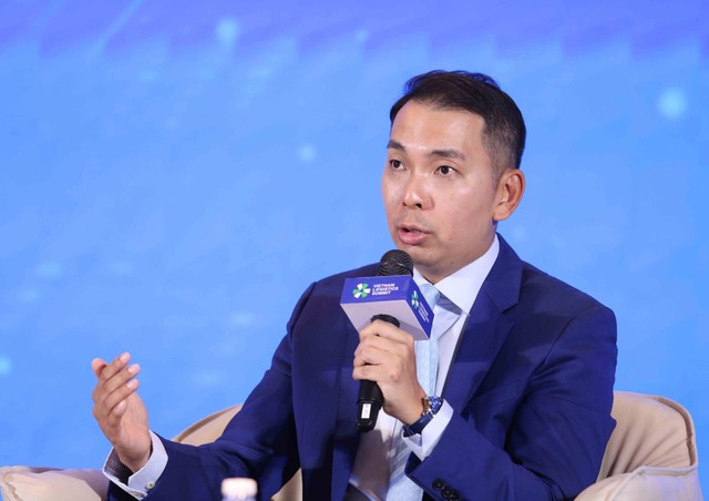 Tiến sĩ Yap Kwong Weng, CEO Việt Nam SuperPort™ (Ảnh: Lê Toàn) Tiến sĩ Yap Kwong Weng, CEO Việt Nam SuperPort™ (Ảnh: Lê Toàn)