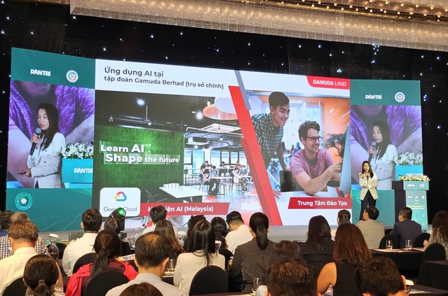 Diễn giả chia sẻ tại hội thảo chiều 14/08. Diễn giả chia sẻ tại hội thảo chiều 14/08.