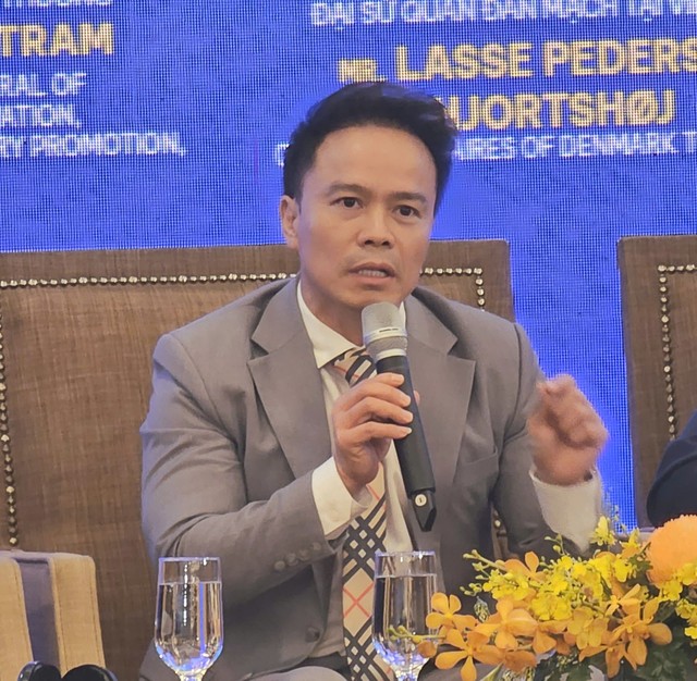 Ông Ngô Chung Khanh, Phó Vụ trưởng Vụ Chính sách thương mại đa biên, Bộ Công thương. Ông Ngô Chung Khanh, Phó Vụ trưởng Vụ Chính sách thương mại đa biên, Bộ Công thương.