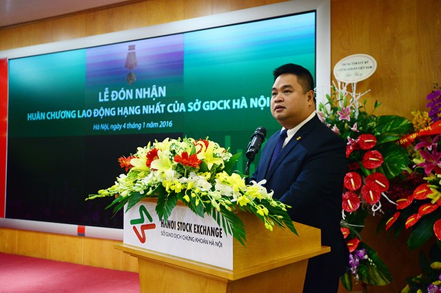 Bộ trưởng Bộ Tài chính đánh cồng khai trương phiên giao dịch đầu năm ảnh 3