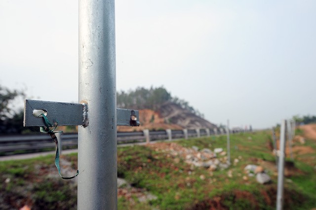 Giỡn với tử thần trên đường cao tốc Nội Bài – Lào Cai ảnh 3