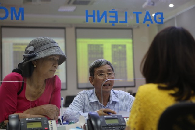 Chứng khoán tháng 7, đâu là điểm tựa? ảnh 1