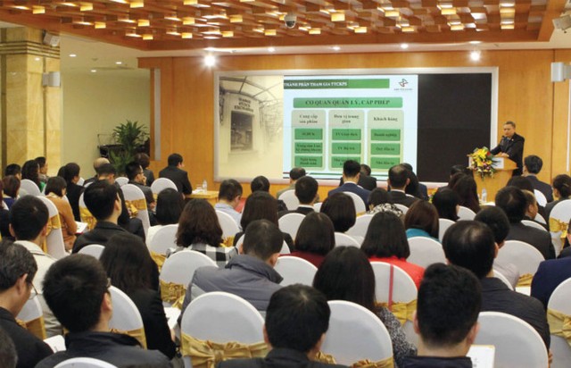 Thị trường chứng khoán phái sinh: cần tính trước nguy cơ giao dịch nội gián