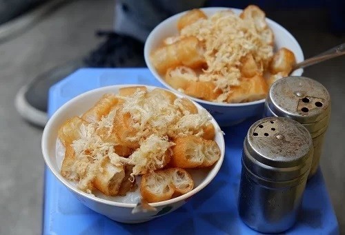 Xe cháo quẩy 20 năm trong ngõ nhỏ Hà Nội ảnh 2