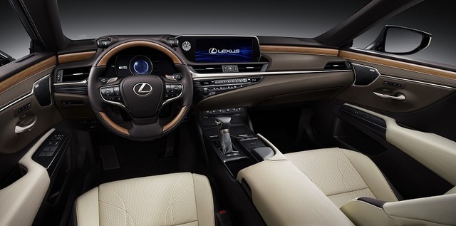 Bộ đôi Lexus LS và ES mới bắt đầu giao xe tại Việt Nam ảnh 2