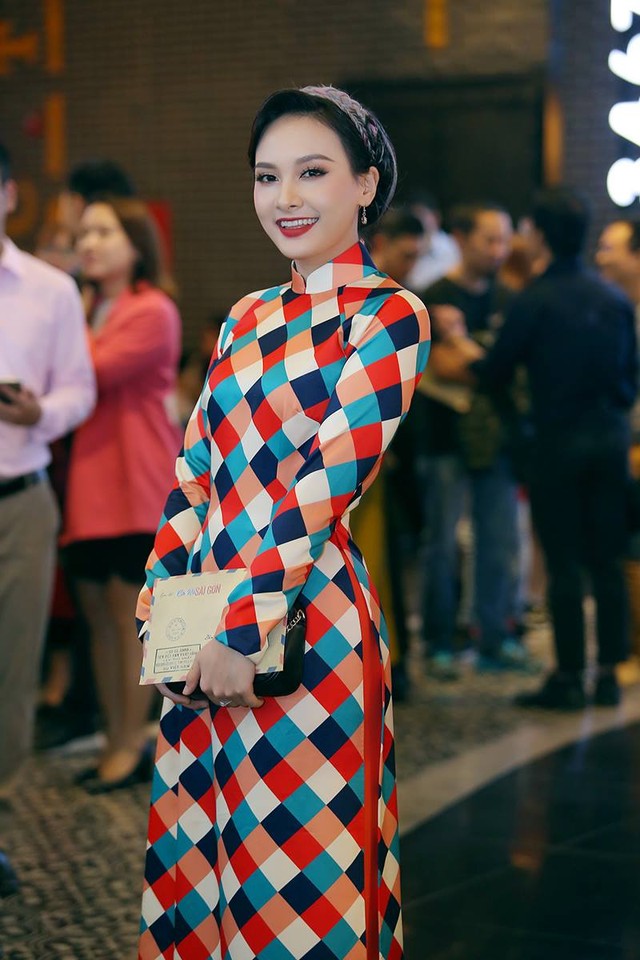 Vũ điệu gạch bông ảnh 9