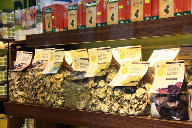 Độc đáo đường sách cà phê Buôn Ma Thuột ảnh 11