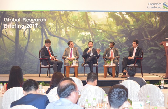 Standard Chartered: GDP Việt Nam tăng 6,6%, FDI vẫn trên 10 tỷ USD năm 2017 ảnh 1