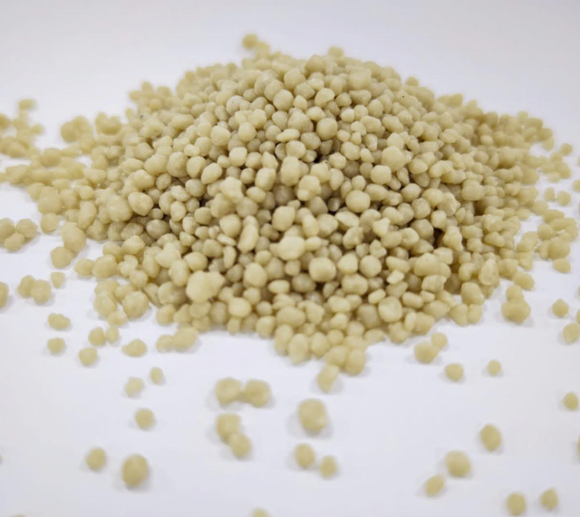 Sản phẩm DAP Phú Mỹ có màu tự nhiên, không nhuộm, kích thước đồng đều, hạt tơi rời