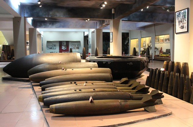 Vật phát nổ ở Khu đô thị Văn Phú có thể là khoang chiến đấu từ một tên lửa ảnh 3