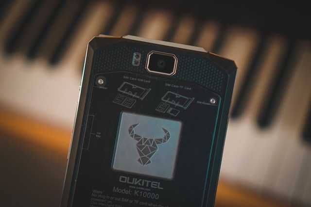 Smartphone pin lớn nhất thế giới về Việt Nam, giá 5 triệu đồng ảnh 3