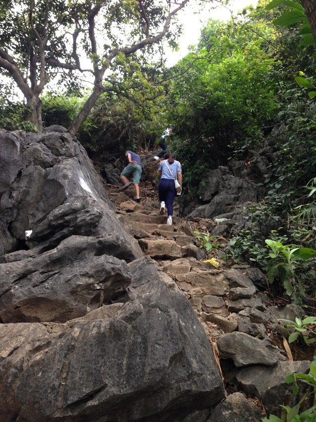 Những di tích ẩn giấu trong núi Bài Thơ ảnh 6