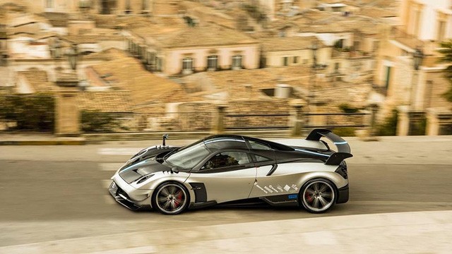 “Thần gió” Pagani Huayra bị triệu hồi ảnh 16 “Thần gió” Pagani Huayra bị triệu hồi ảnh 16