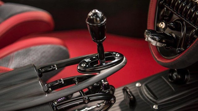 “Thần gió” Pagani Huayra bị triệu hồi ảnh 8 “Thần gió” Pagani Huayra bị triệu hồi ảnh 8