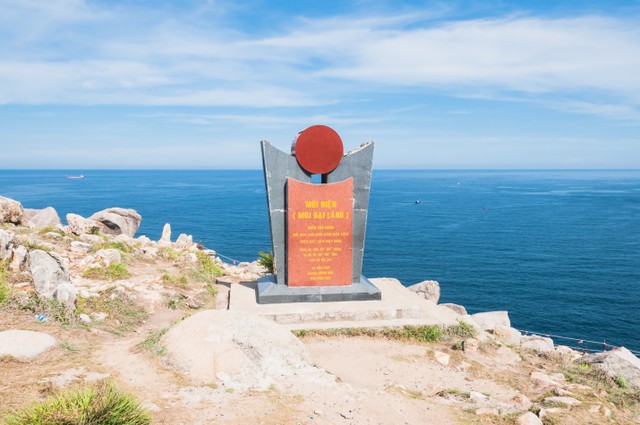 Non xanh nước biếc Mũi Đại Lãnh ảnh 5