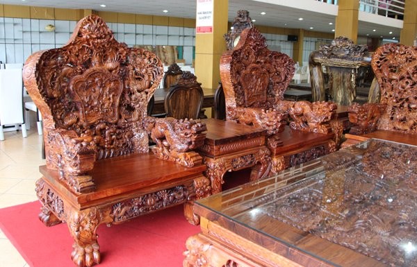 Bộ bàn ghế Rồng 10 tấn: Tây trả gần 3 tỷ không bán ảnh 3