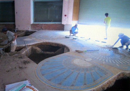 Ngày mai, thương xá Tax Sài Gòn bị đập ảnh 1