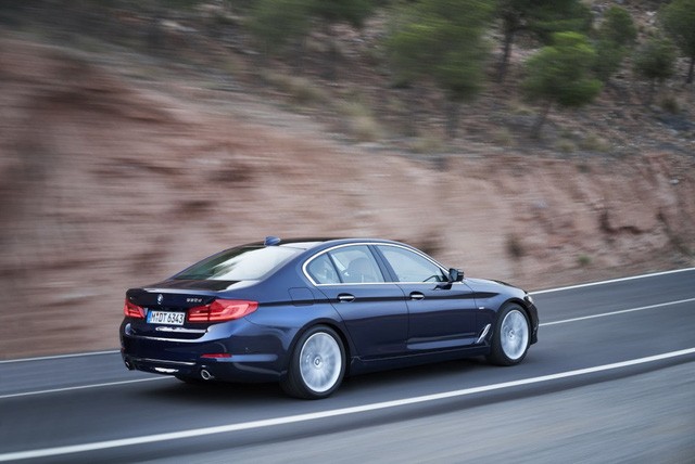 BMW 5-Series thế hệ mới chính thức ra mắt ảnh 6