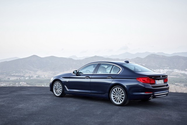 BMW 5-Series thế hệ mới chính thức ra mắt ảnh 8