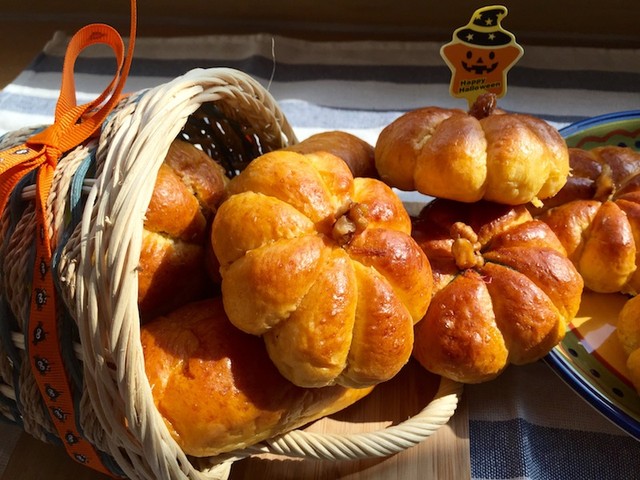 Quả bí ngô trong phong tục Halloween hiện đại ảnh 4