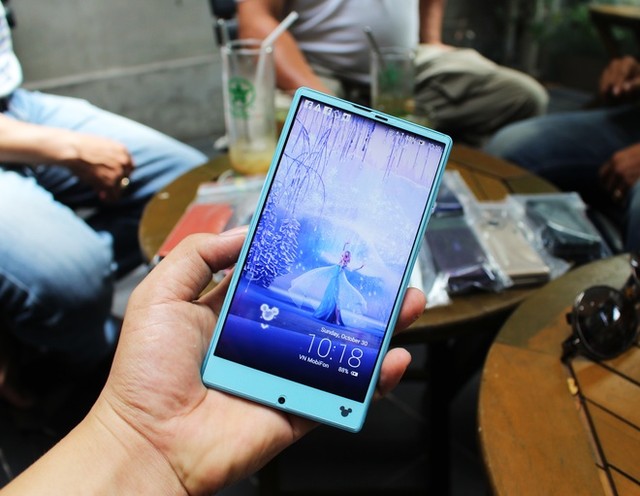 Chơi điện thoại Nhật cổ tại Sài Gòn ảnh 8