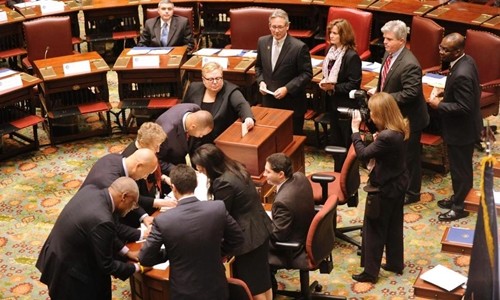 Kịch bản hiếm hoi có thể khiến Trump mất ghế tổng thống ảnh 1