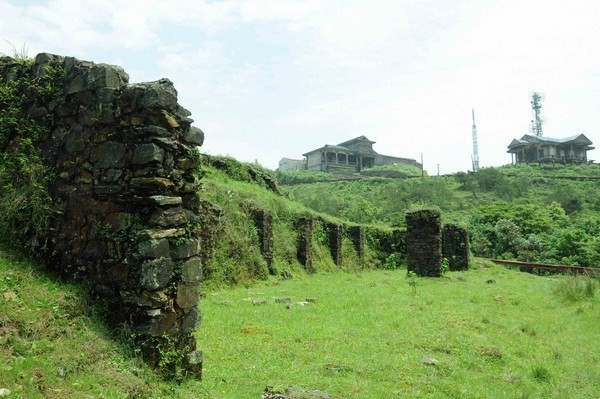 Biệt thự Pháp cổ - Nét duyên ngầm của đỉnh Mẫu Sơn ảnh 3