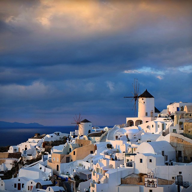 Đây là lý do người ta vẫn ca ngợi Santorini là hòn đảo thiên đường ảnh 2